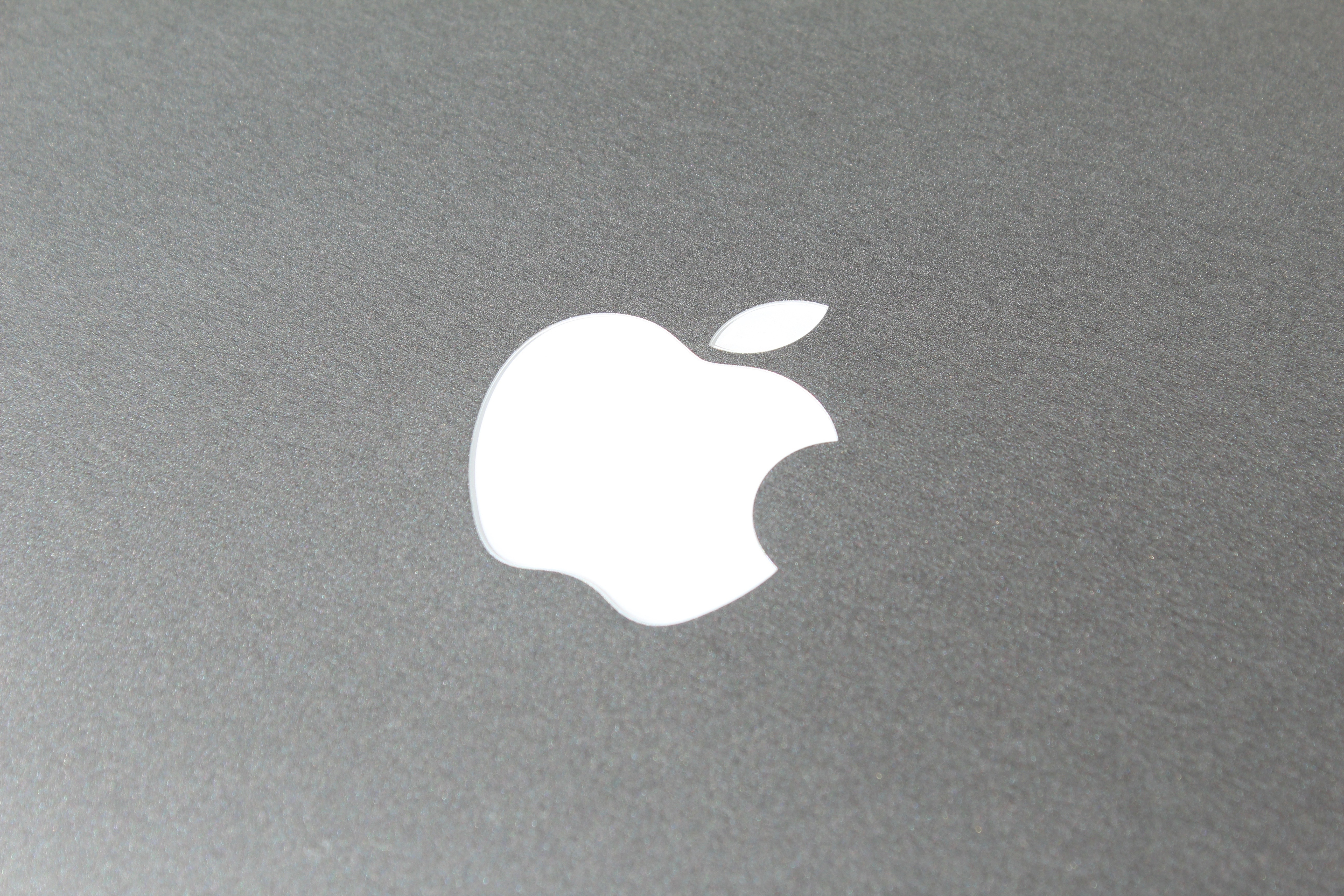 Apple bugün sahneye çıkıyor: bilinenler, beklenenler ve bilinmeyenler